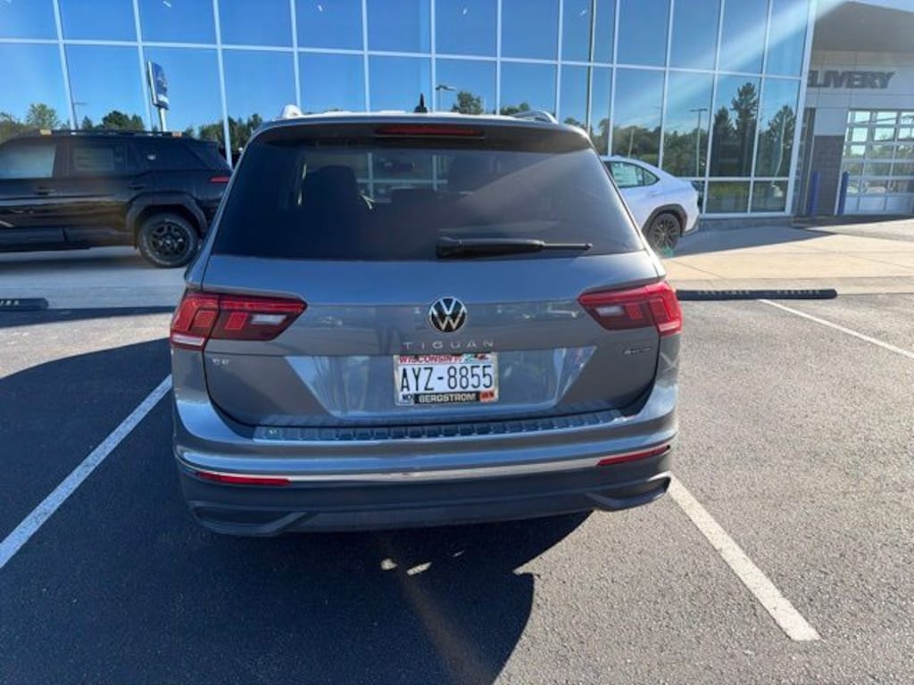 Used 2024 Volkswagen Tiguan 2.0T SE SUV