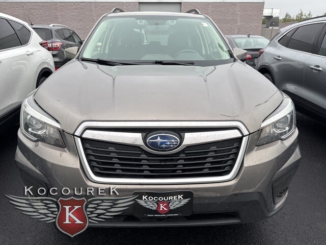 2020 Subaru Forester Premium photo 2
