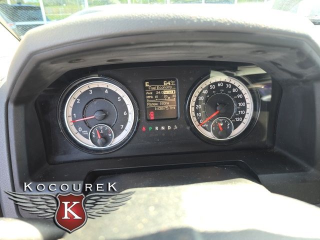 2017 RAM 1500 Express 4x4 Crew Cab 5'7's photo