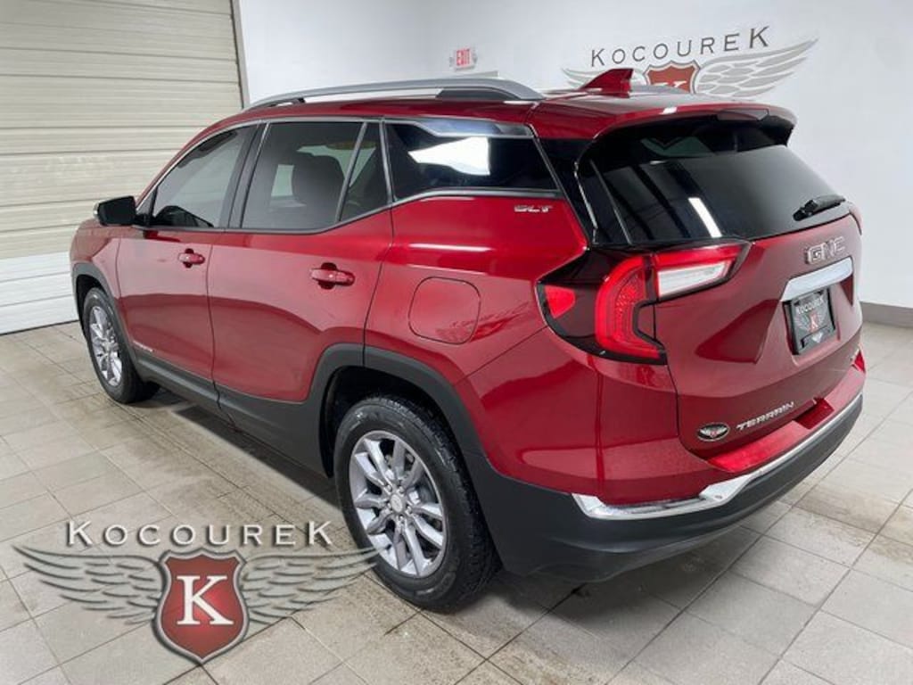 Used 2023 GMC Terrain SLT SUV