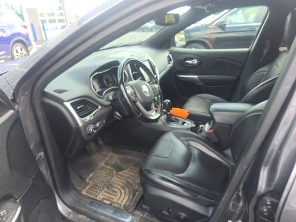 Used 2019 Jeep Cherokee Limited SUV