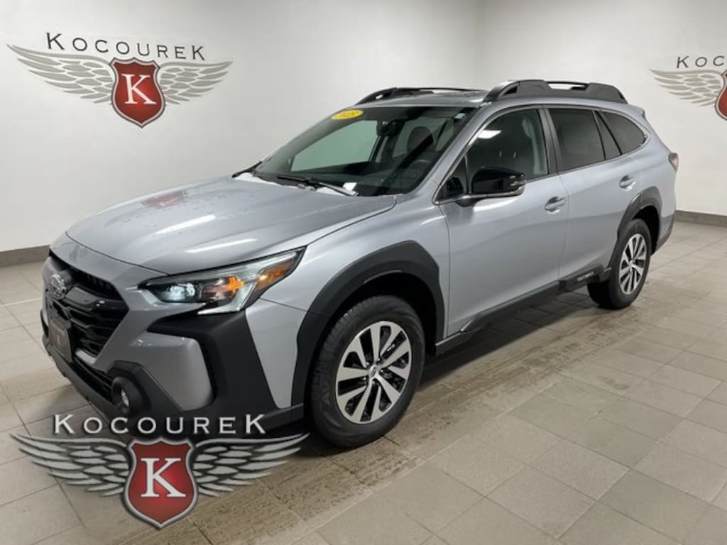 Used 2025 Subaru Outback Premium SUV