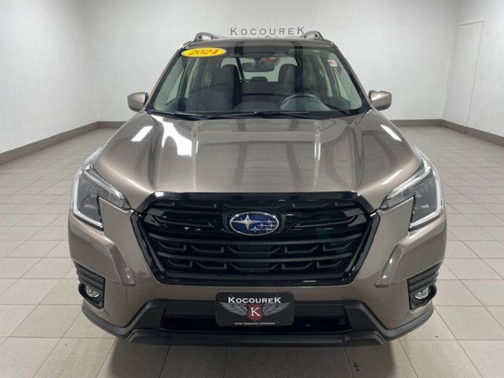 Used 2024 Subaru Forester Premium SUV