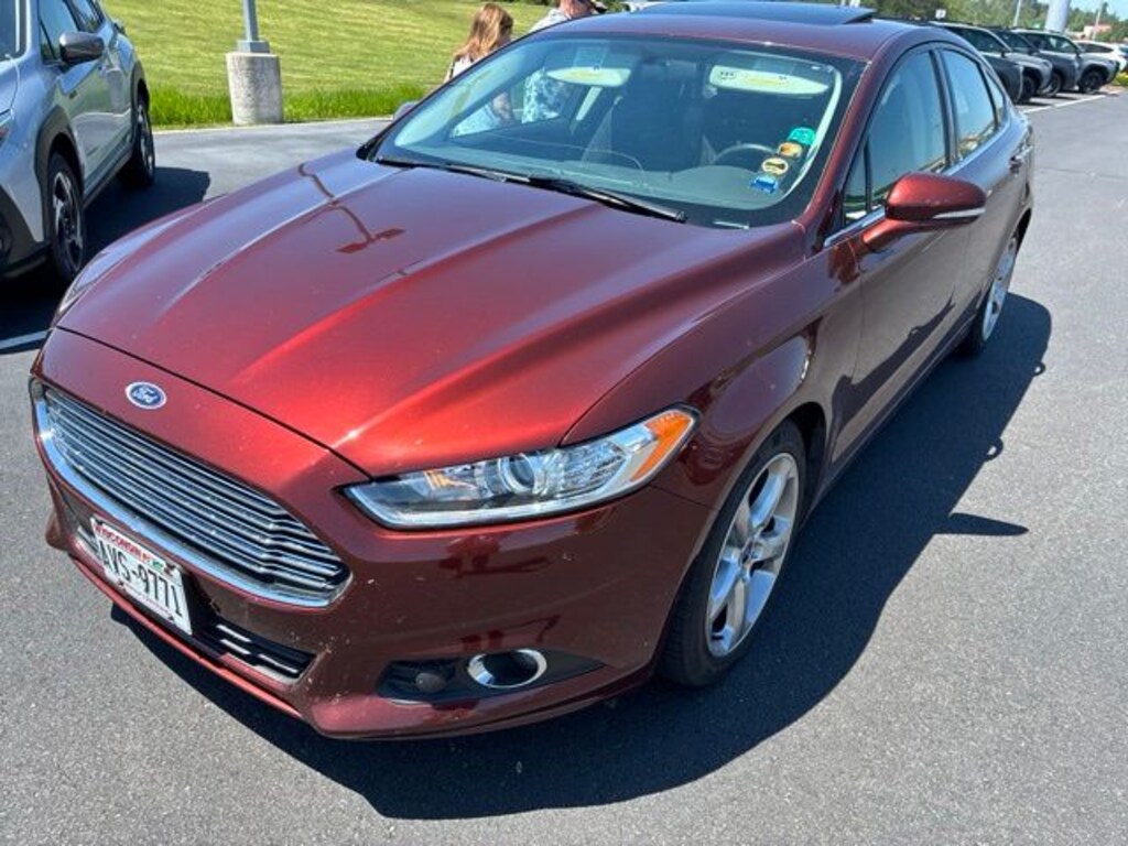 Used 2015 Ford Fusion SE Sedan