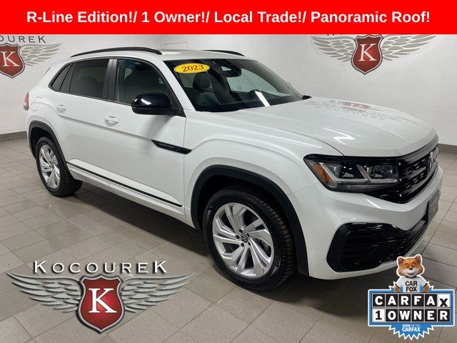 2023 Volkswagen Atlas Cross Sport 2.0T SEL R-Line Black 4MOTION's photo