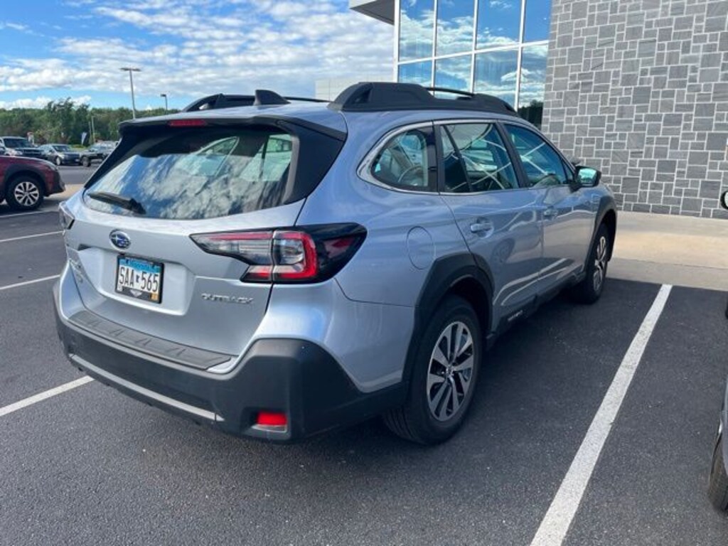Used 2024 Subaru Outback 2.5i SUV