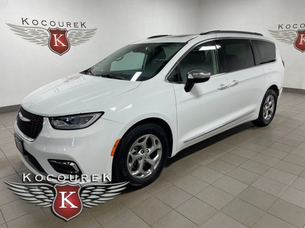 Used 2023 Chrysler Pacifica Limited Minivan/Van