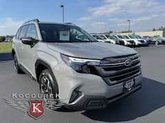 New 2025 Subaru Forester for sale in Wausau, WI