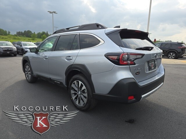 2025 Subaru Outback Limited photo 2