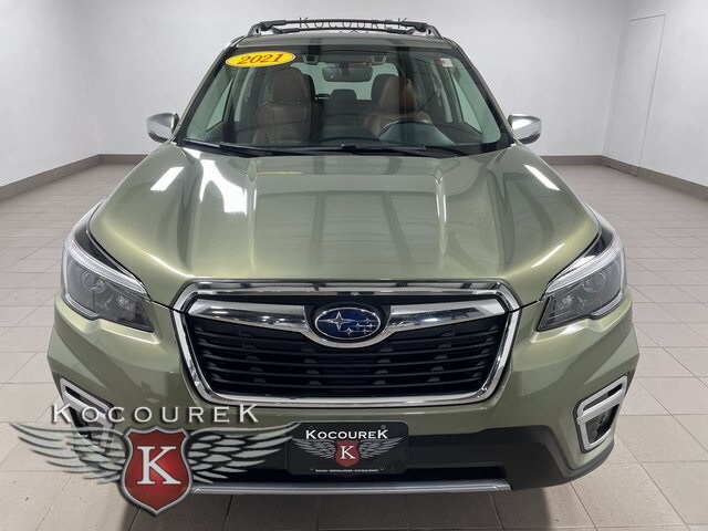 2021 Subaru Forester Touring photo 2