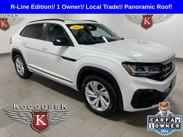 2023 Volkswagen Atlas Cross Sport 2.0T SEL R-Line Black 4MOTION's photo