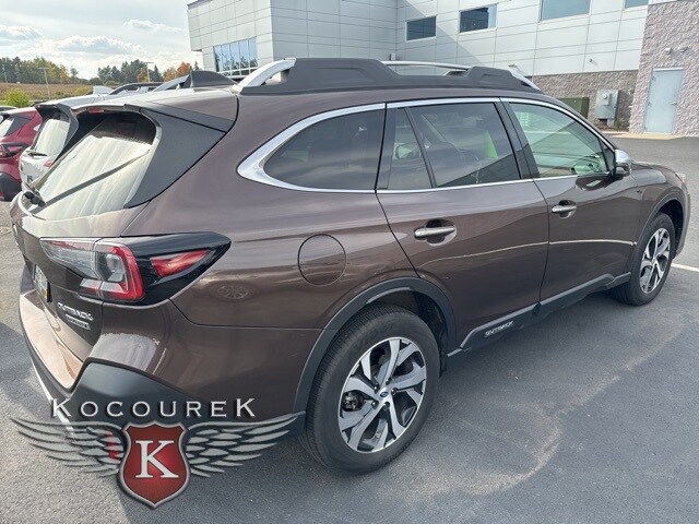 2021 Subaru Outback Touring XT photo 3