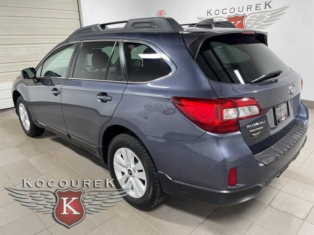 2017 Subaru Outback 2.5i Premium photo 4