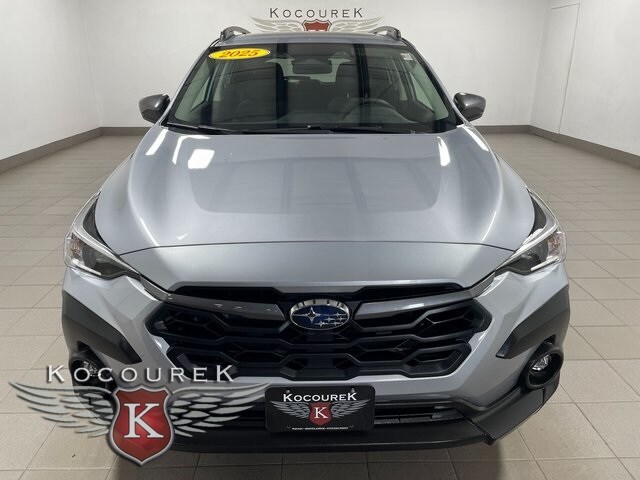 2025 Subaru Crosstrek Premium photo 2