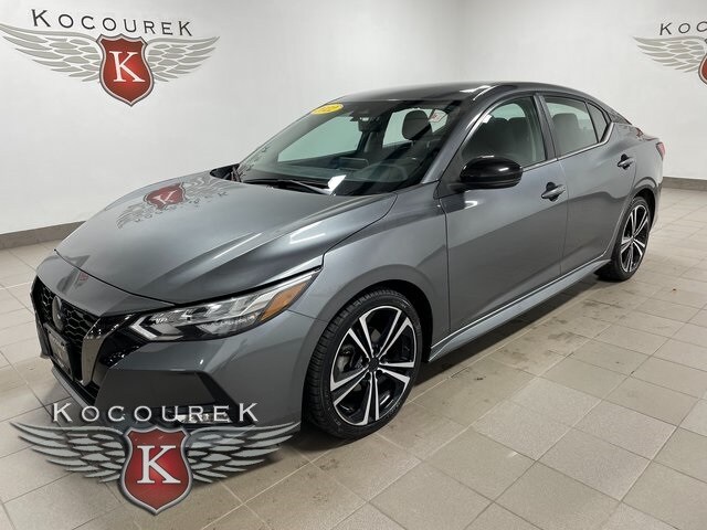 2022 Nissan Sentra SR photo 3