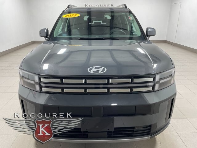 2025 Hyundai Santa Fe SEL photo 2