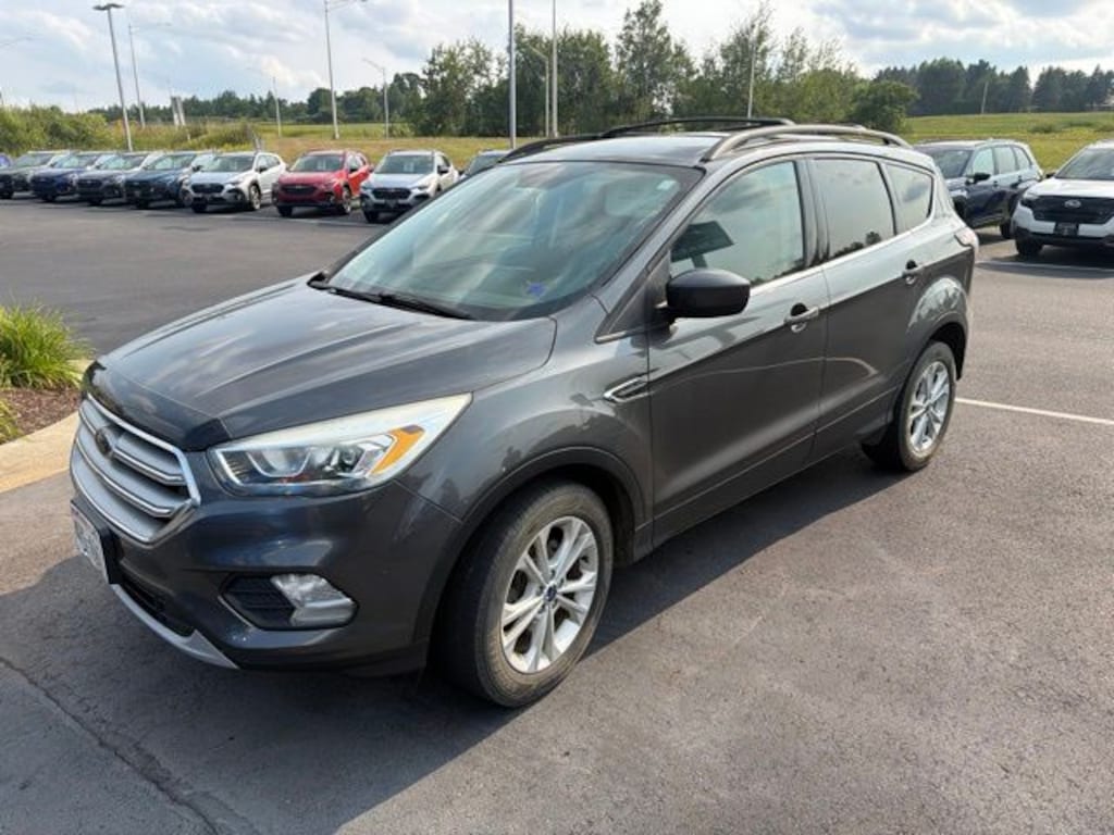 Used 2017 Ford Escape SE SUV