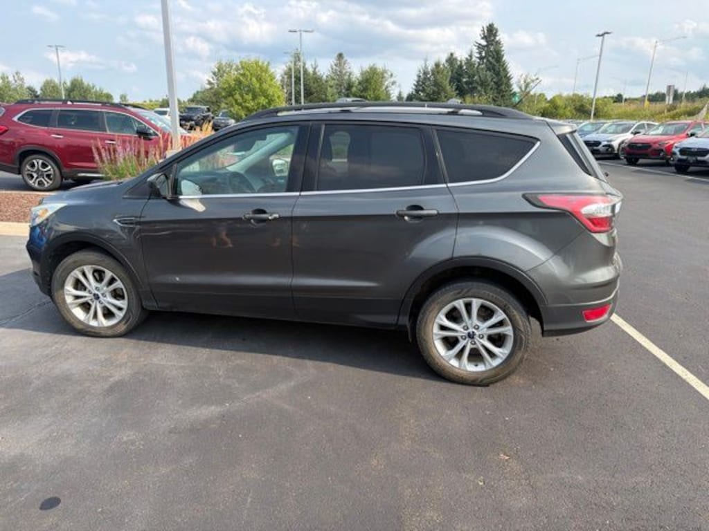 Used 2017 Ford Escape SE SUV