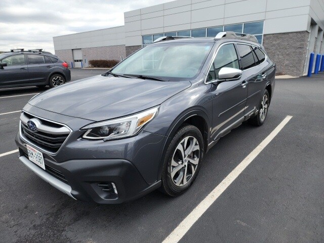 2021 Subaru Outback Touring XT photo 3