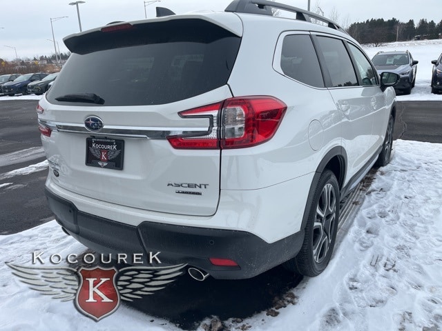 2026 Subaru Ascent Limited's photo