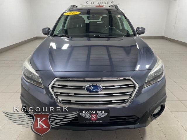 2017 Subaru Outback 2.5i Premium photo 2