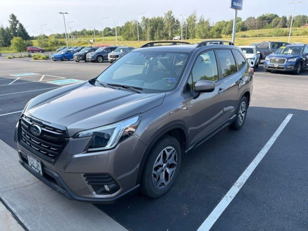 Used 2024 Subaru Forester Premium SUV
