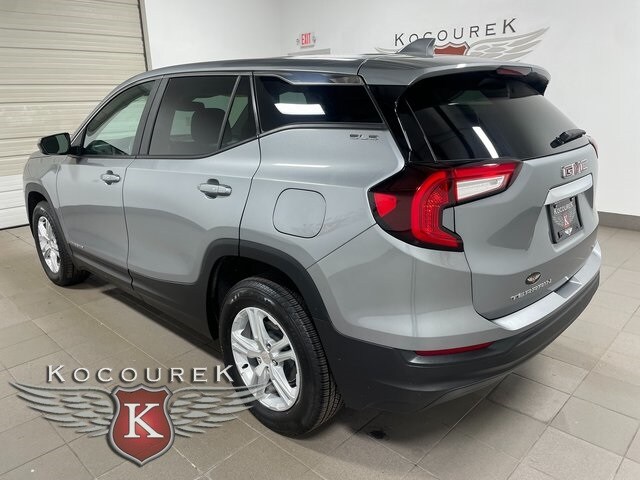 2024 Gmc Terrain SLE photo 2
