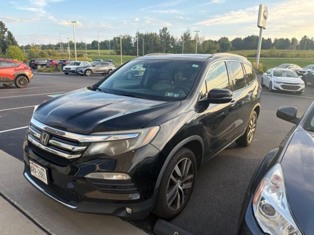 Used 2017 Honda Pilot Touring SUV