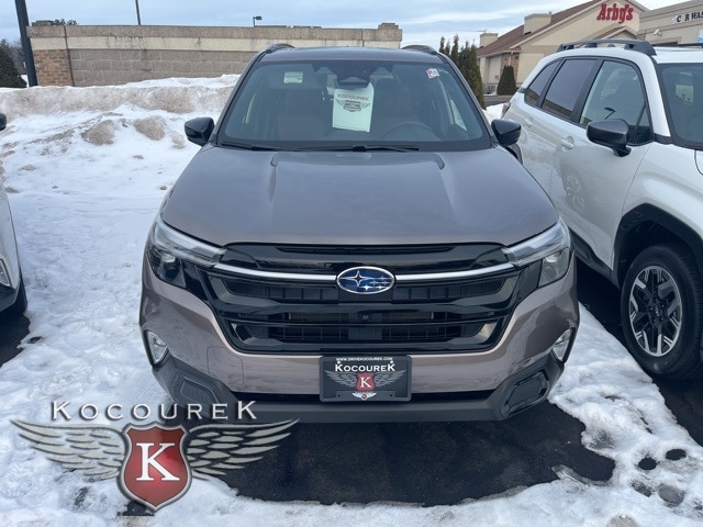 2025 Subaru Forester Touring's photo