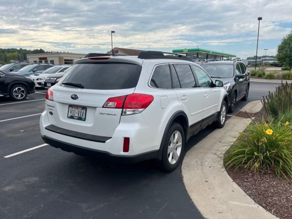 Used 2014 Subaru Outback 2.5i Premium SUV
