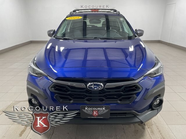 2025 Subaru Crosstrek Limited photo 2