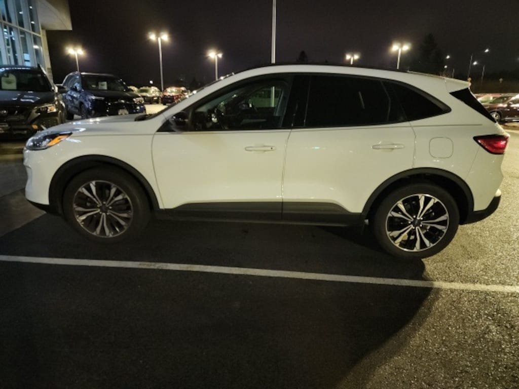 Used 2022 Ford Escape SE SUV