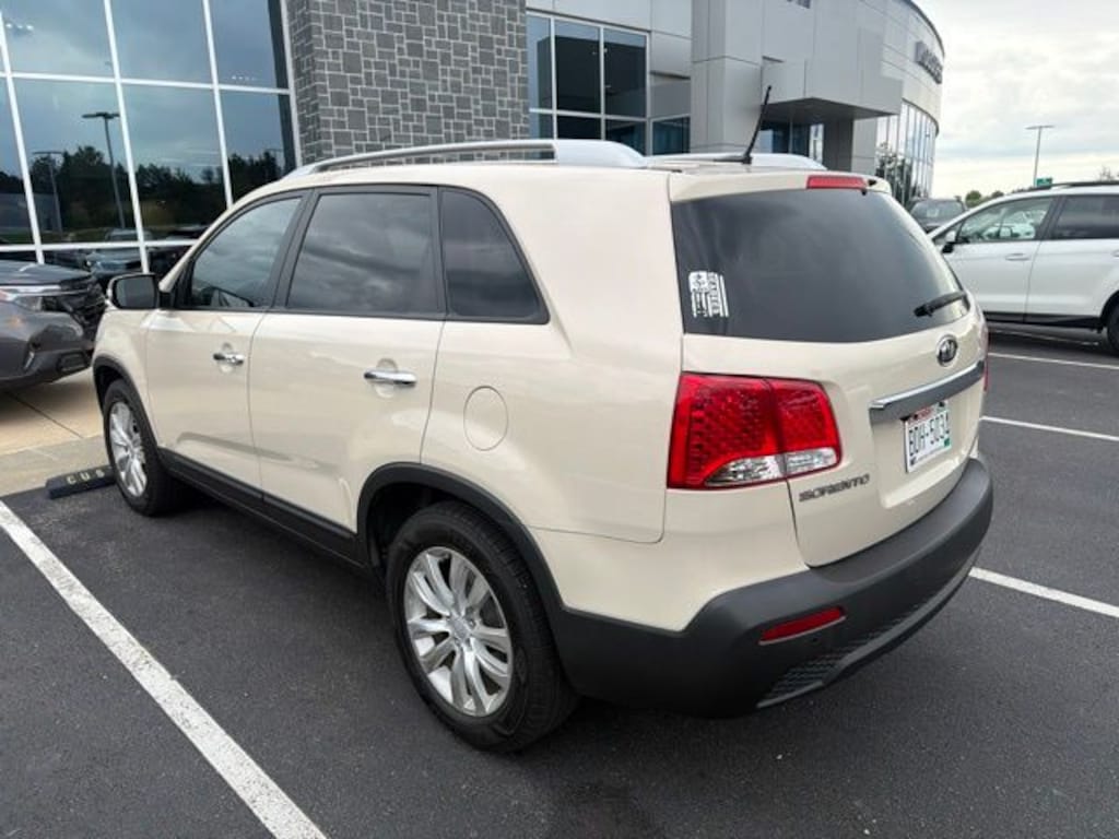 Used 2011 Kia Sorento LX SUV