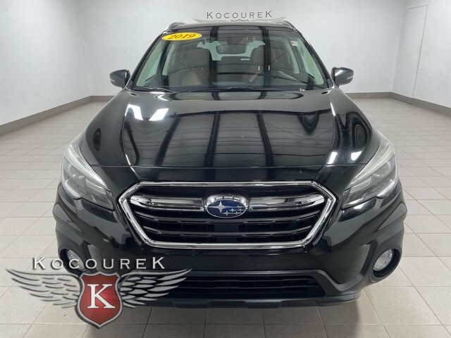 2019 Subaru Outback 2.5i photo 2