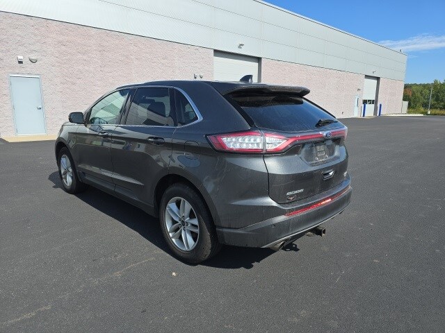 2017 Ford Edge SEL photo 2
