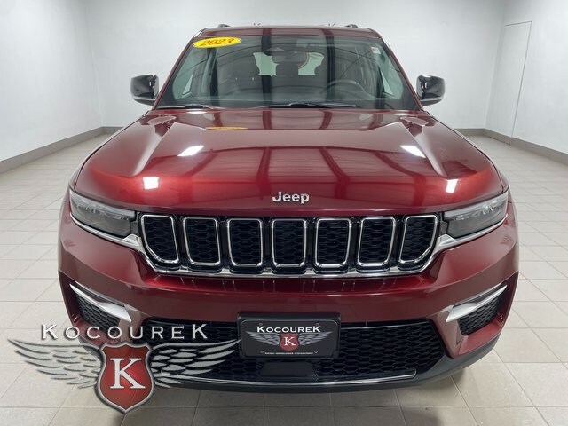2023 Jeep Grand Cherokee Limited photo 2
