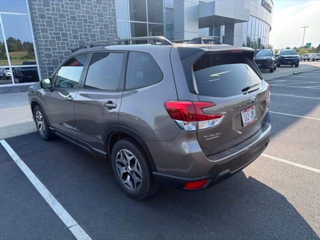Used 2024 Subaru Forester Premium SUV
