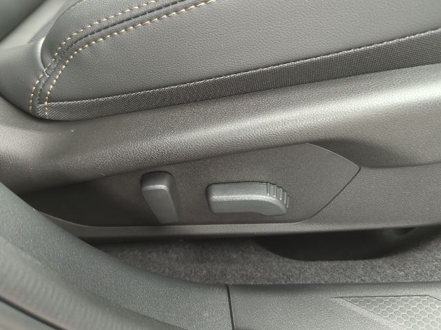 2026 Subaru Outback Limited - Photo 33