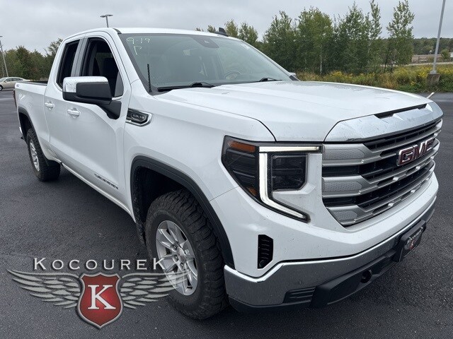 2022 Gmc Sierra 1500 SLE photo 3