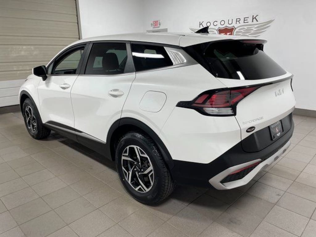Used 2024 Kia Sportage LX SUV