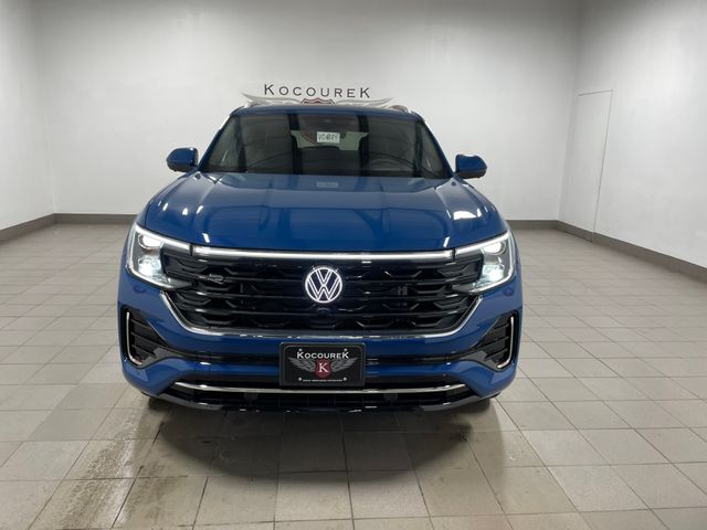 2025 Volkswagen Atlas Cross Sport SEL Premium R-Line photo 2