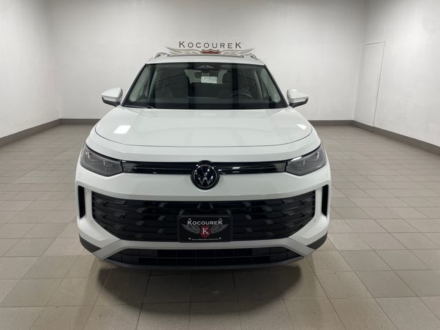 2025 Volkswagen Tiguan SE photo 2