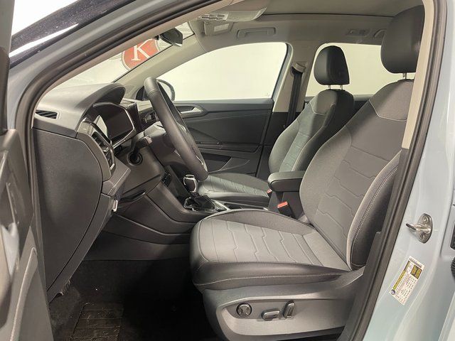 2026 Volkswagen Taos SE Black - Photo 13
