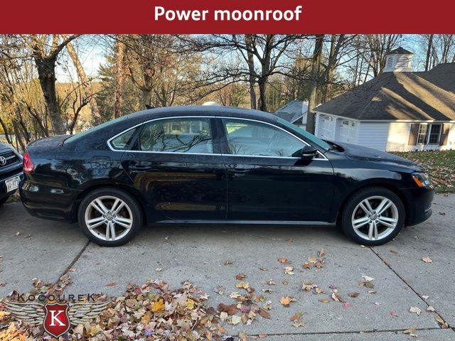 2014 Volkswagen Passat SE photo 3