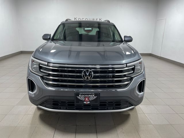 2025 Volkswagen Atlas SE Technology photo 2