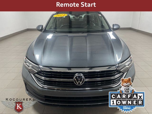 Used 2024 Volkswagen Jetta SE with VIN 3VW7M7BU0RM017335 for sale in Wausau, WI