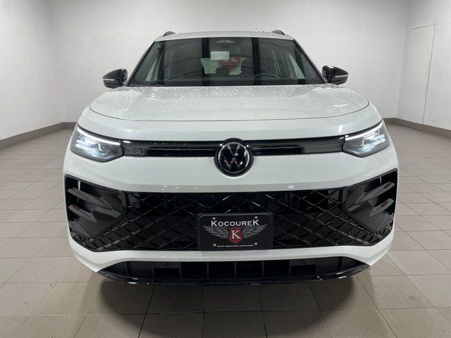 2025 Volkswagen Tiguan SE R-Line Black photo 2