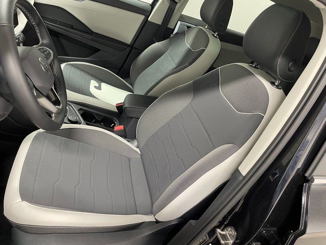 2026 Volkswagen Taos SE - Photo 14