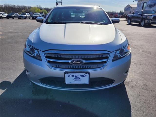 Used 2010 Ford Taurus Limited with VIN 1FAHP2FW0AG134639 for sale in Reedsburg, WI