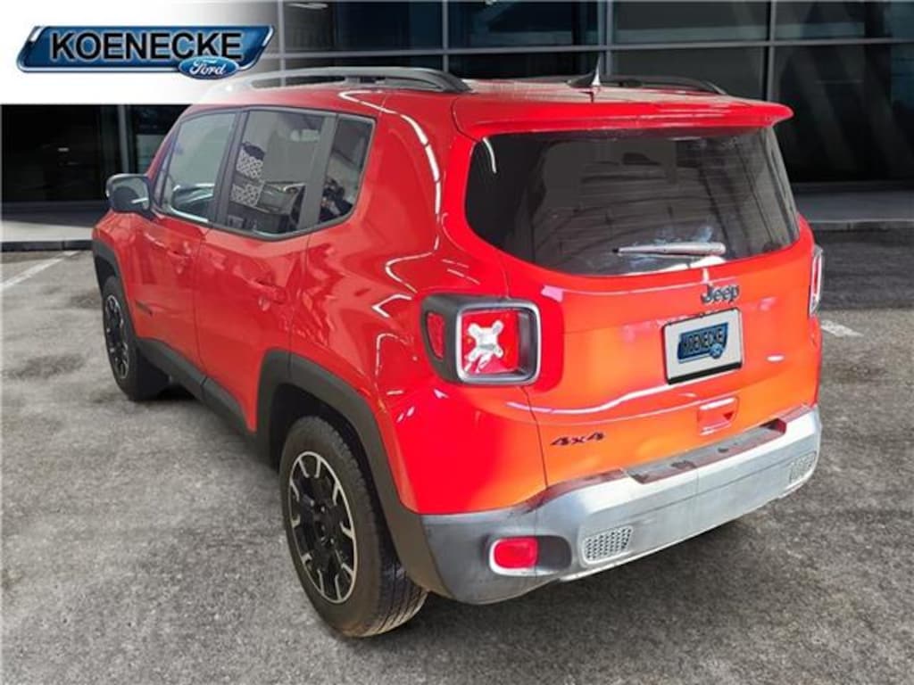 Certified 2023 Jeep Renegade Latitude 4x4 SUV